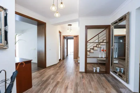 Prodaja, kuća, 517m², Krašići, Tivat - image 12