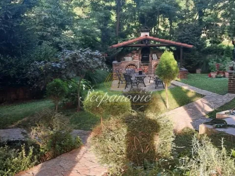 Prodaja, kuća, 191m², Petrovaradin, Novi Sad - image 17