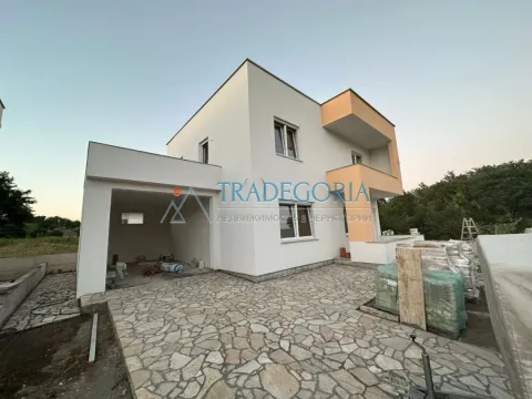 Prodaja, kuća, 120m², Ulcinj, Crna Gora - image 4