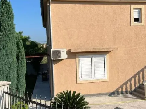 Prodaja, kuća, 750m², Kotor, Crna Gora - image 8