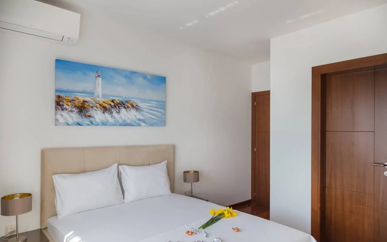 Prodaja, trosoban stan, 107m², Bečići, Budva