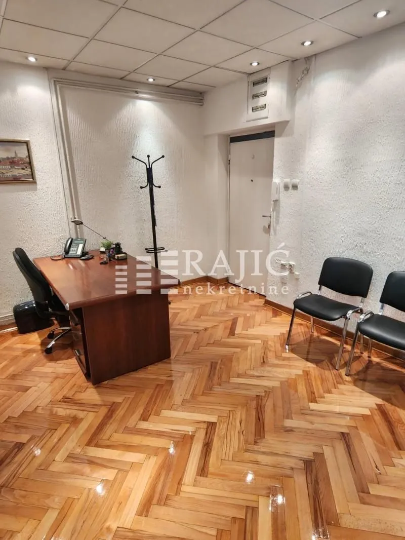 Rent, office space, 75m², Stari Grad, Beograd