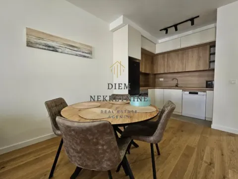 Izdavanje, jednosoban stan, 70m², Centar, Bar - image 15