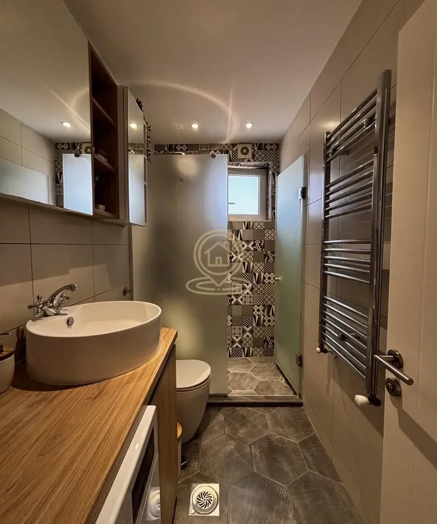 Prodaja, trosoban stan, 75m², Medijana, Niš