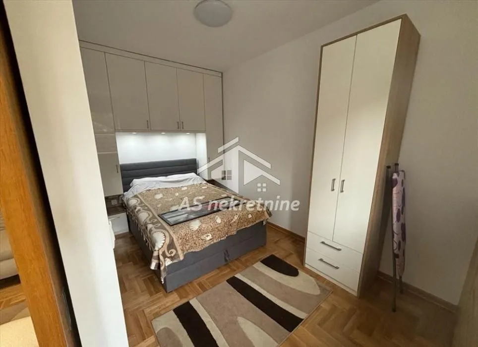 Rent, two bedroom apartment, 40m², Stari Grad, Beograd