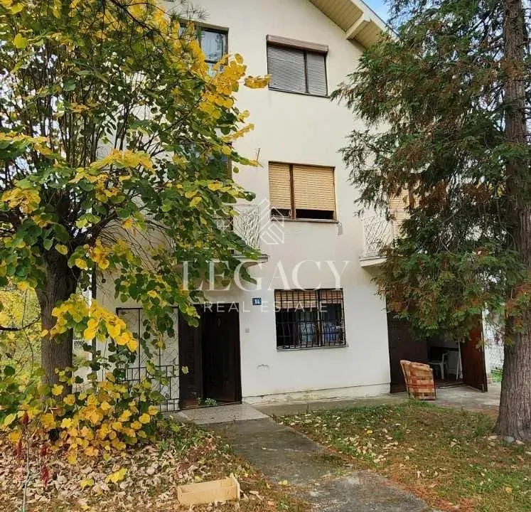 Sale, house, 333m², Centar, Vrnjačka Banja