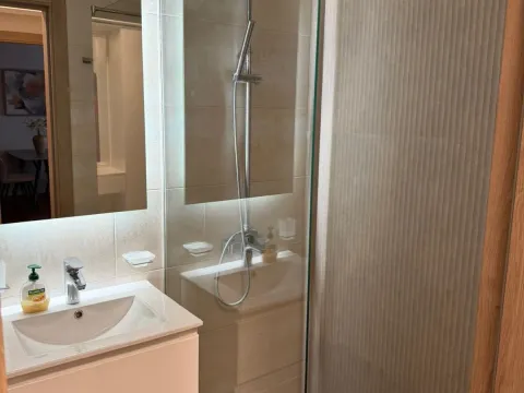 Izdavanje, jednosoban stan, 52m², Master Kvart, Podgorica - image 6