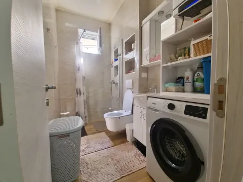 Rent, one bedroom apartment, 45m², Budva, Crna Gora - image 8