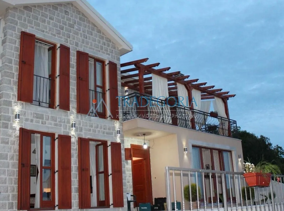 Prodaja, kuća, 210m², Kotor, Crna Gora