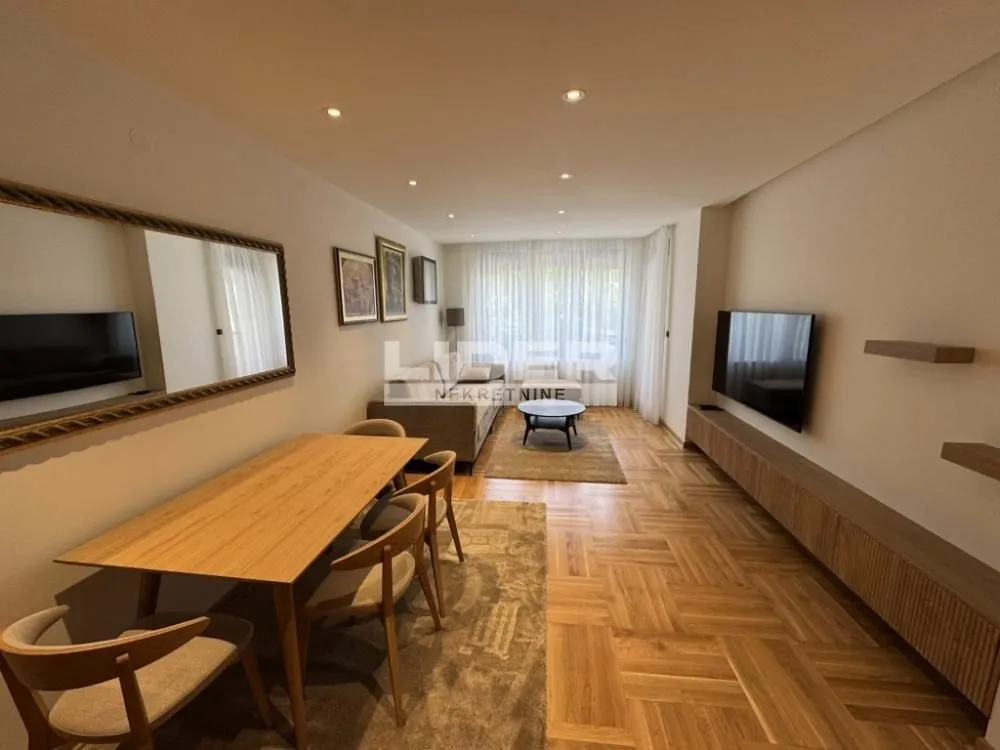 Rent, four bedroom apartment, 90m², Crveni Krst, Beograd