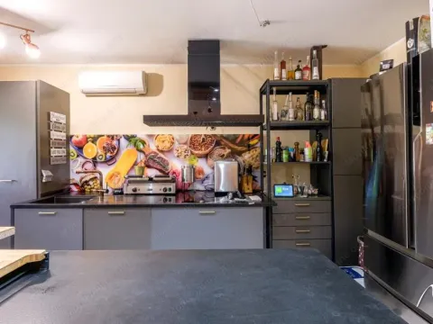 Prodaja, kuća, 174m², Kotor, Crna Gora - image 11