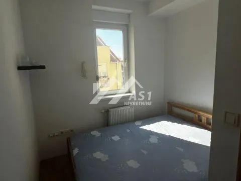 Rent, one bedroom apartment, 40m², Bulevar Oslobodjenja, Novi Sad Sve Podlokacije - image 8
