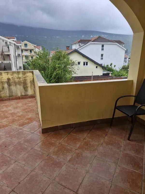Prodaja, kuća, 230m², Đenovići, Herceg Novi