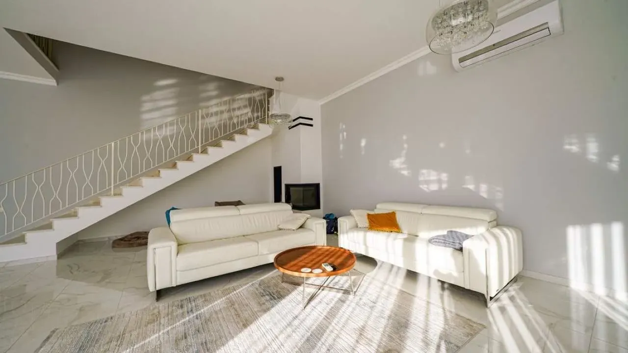 Sale, house, 290m², Tivat, Crna Gora