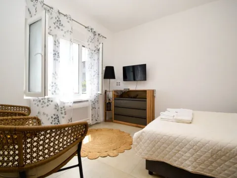 Sale, house, 180m², Blok 9, Podgorica - image 3