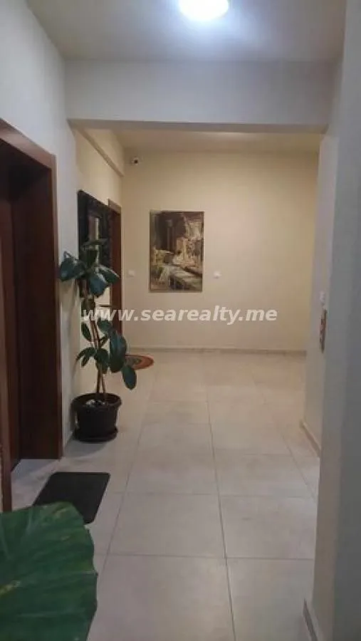 Rent, one bedroom apartment, 43m², Budva, Crna Gora