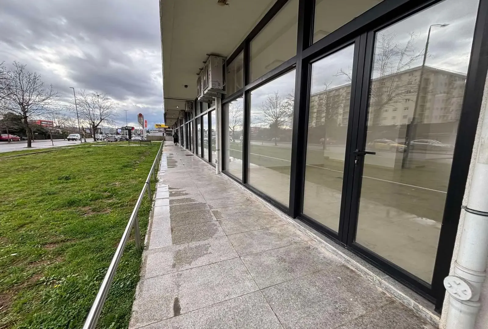 Rent, office space, 123m², Pobrežje, Podgorica
