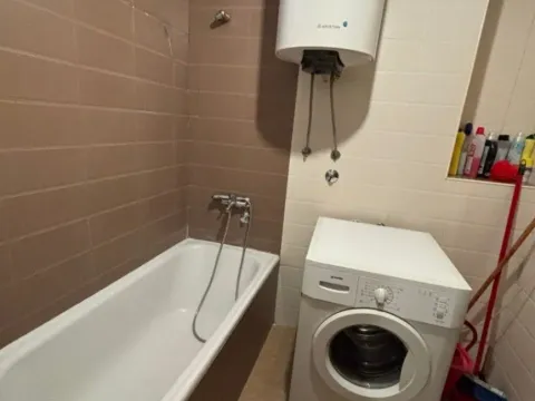 Rent, one bedroom apartment, 45m², Malo Brdo, Podgorica - image 11