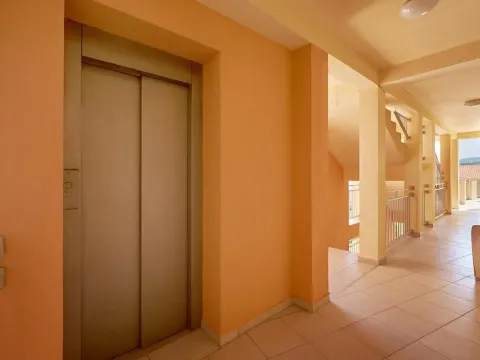 Sale, one bedroom apartment, 68m², Petrovac, Budva - image 8