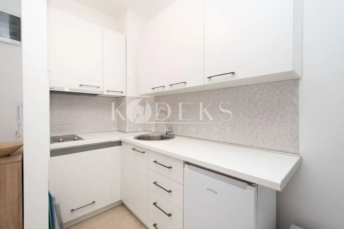 Rent, studio apartment, 24m², Stari Aerodrom, Podgorica