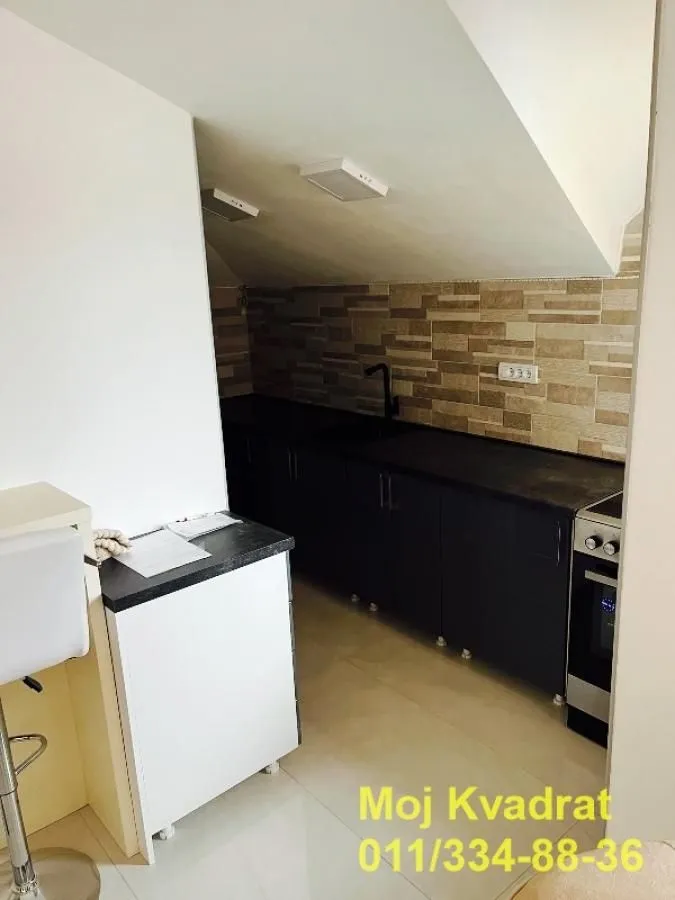 Izdavanje, dvosoban stan, 50m², Palilula Sve Podlokacije, Beograd