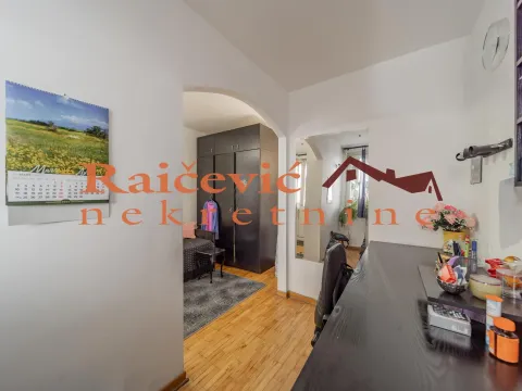 Sale, two bedroom apartment, 114m², Novi Beograd Blok 21, Novi Beograd Sve Podlokacije - image 8