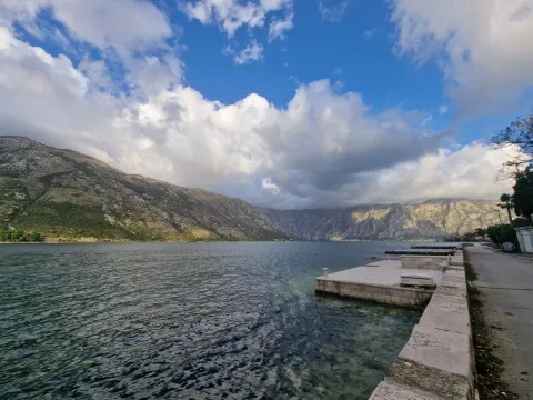 Sale, house, 280m², Stoliv, Kotor - image 6