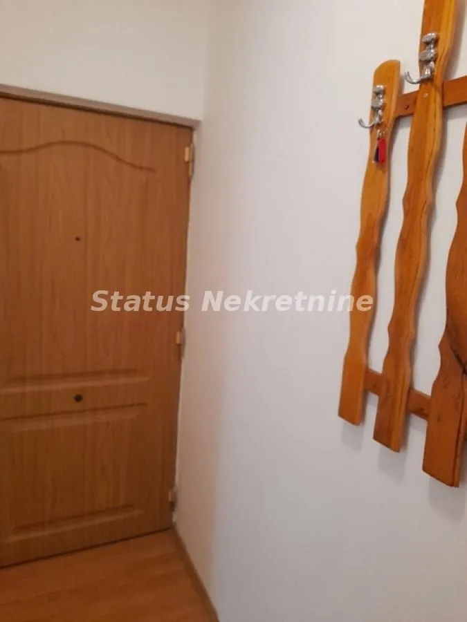 Izdavanje, garsonjera, 30m², Socijalno, Novi Sad Sve Podlokacije