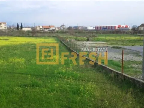 Prodaja, plac, 1800m², Farmaci, Podgorica