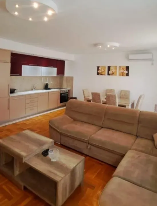 Prodaja, dvosoban stan, 72m², Budva, Crna Gora