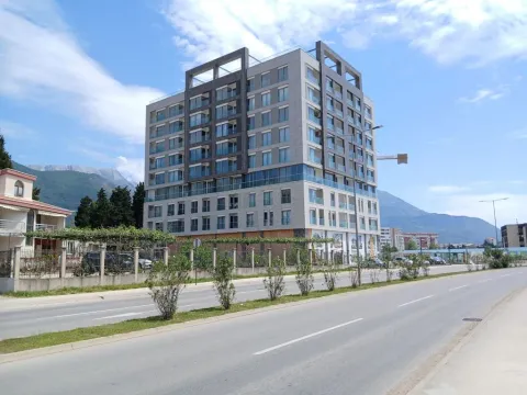 Prodaja, trosoban stan, 320m2, Centar, Bar Prodaja, trosoban stan, 320m2, Centar, Bar