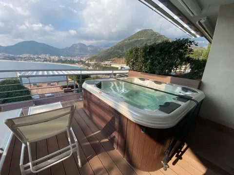 Rent, two bedroom apartment, 150m², Dukley Gardens, Budva - image 2