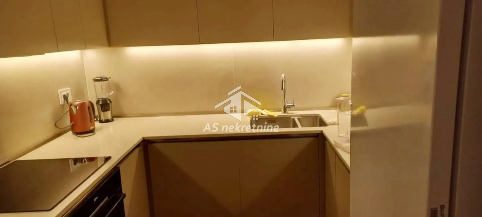 Rent, three bedroom apartment, 92m², Savski Venac, Beograd