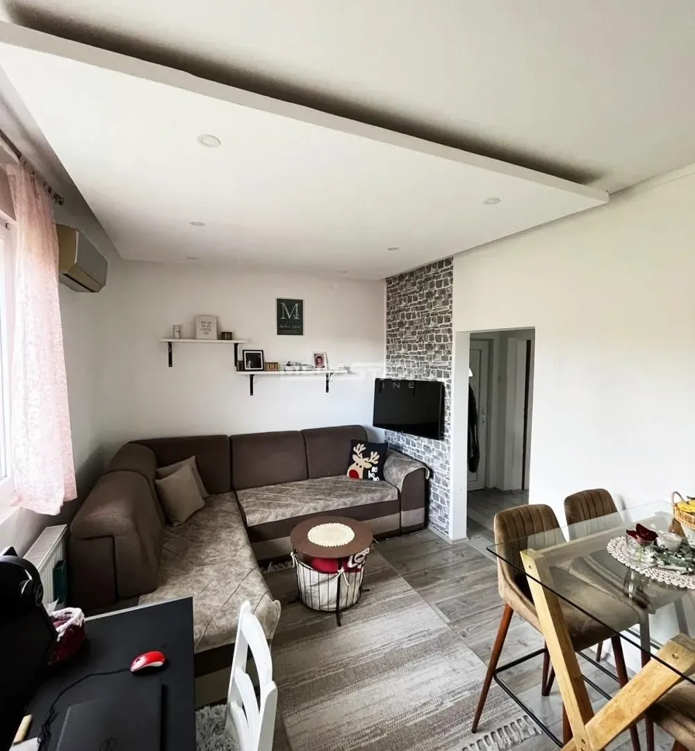 Prodaja, dvosoban stan, 60m², Pančevo, Srbija