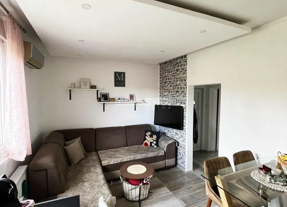 Prodaja, dvosoban stan, 60m², Pančevo, Srbija