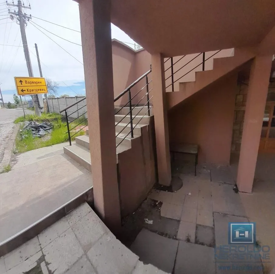Prodaja, ugostiteljski objekat, 1500m², Donji Krčin, Varvarin