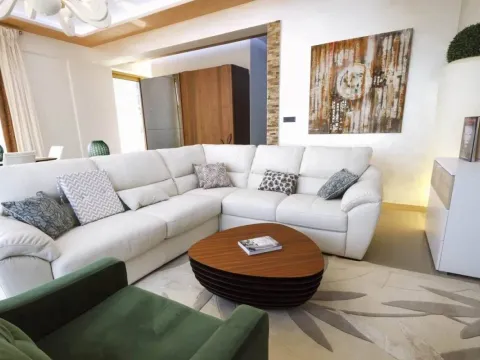 Sale, three bedroom apartment, 149m², Budva, Crna Gora - image 1