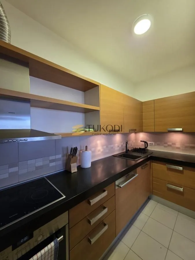 Rent, three bedroom apartment, 85m², Stari Grad, Beograd