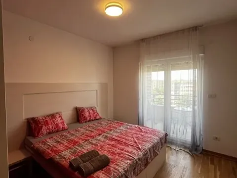 Izdavanje, jednosoban stan, 51m², City Kvart, Podgorica - image 5