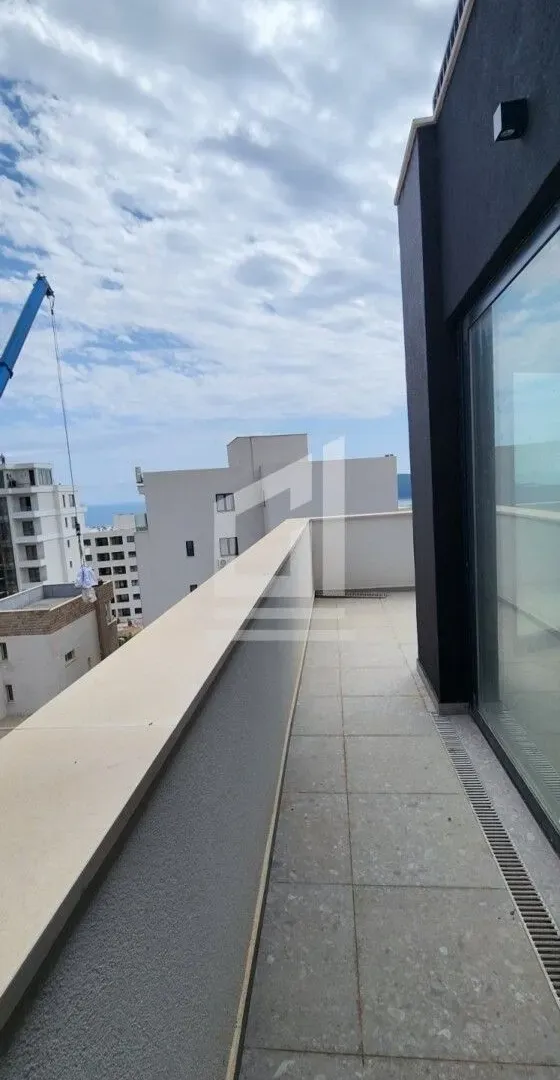 Prodaja, jednosoban stan, 67m², Bečići, Budva