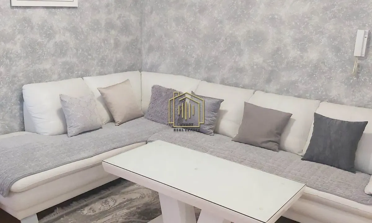 Izdavanje, dvosoban stan, 57m², Stari Aerodrom, Podgorica