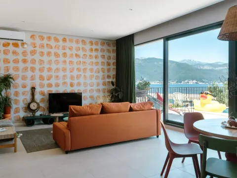 Sale, house, 200m², Krašići, Tivat - image 2
