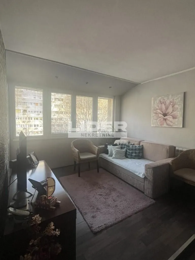 Prodaja, dvosoban stan, 67m², Novi Beograd Blok 37, Novi Beograd Sve Podlokacije