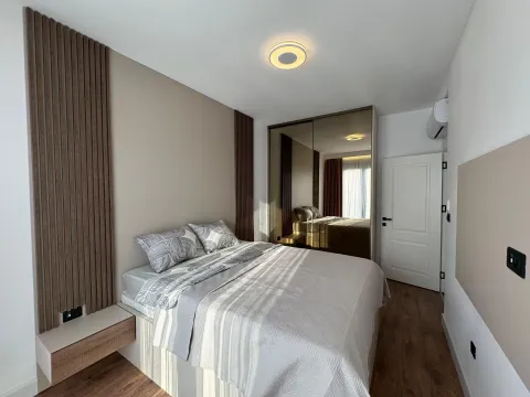 Rent, four bedroom apartment, 57m², Bečići, Budva - image 6