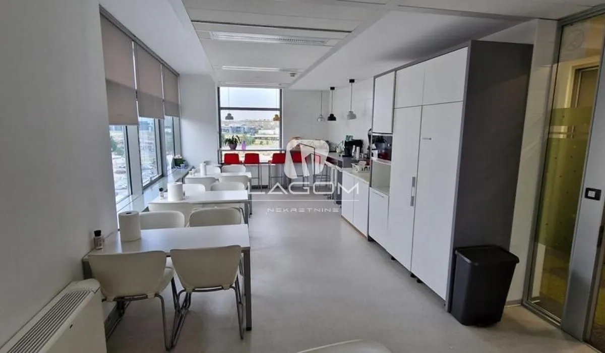 Rent, office space, 772m², Novi Beograd Blok 67, Novi Beograd Sve Podlokacije