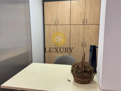 Izdavanje, poslovni prostor, 45m², Preko Morače, Podgorica - image 4