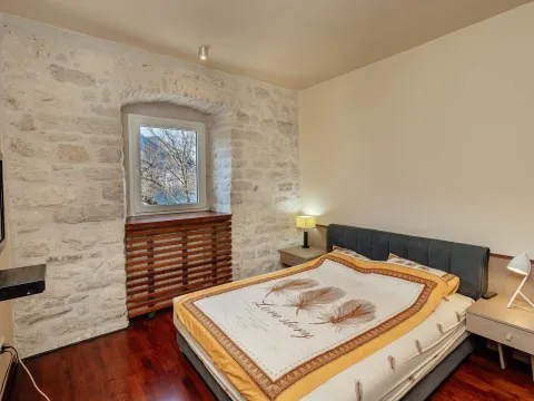 Prodaja, kuća, 246m², Kotor, Crna Gora - image 10