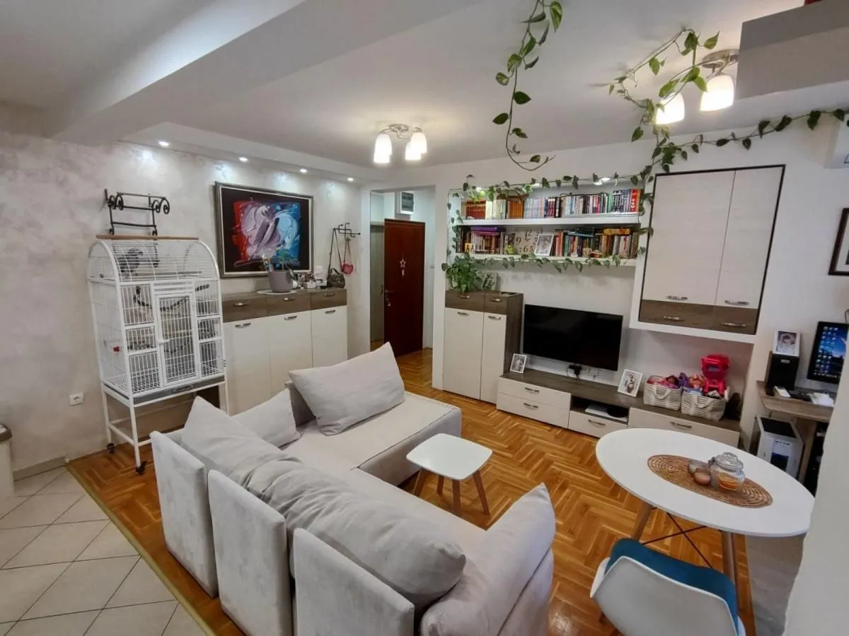 Prodaja, dvosoban stan, 42m², Grbavica, Novi Sad Sve Podlokacije