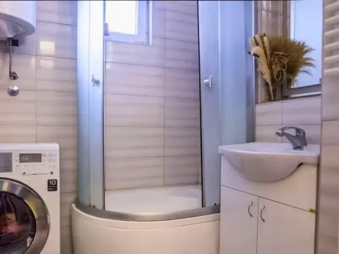 Sale, two bedroom apartment, 65m², Bulevar Oslobodjenja, Novi Sad Sve Podlokacije - image 9