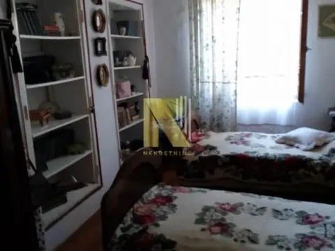 Prodaja, kuća, 206m², Futog, Novi Sad Sve Podlokacije - image 2